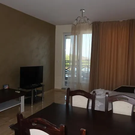 Goldenseaview アパート ポモリエ